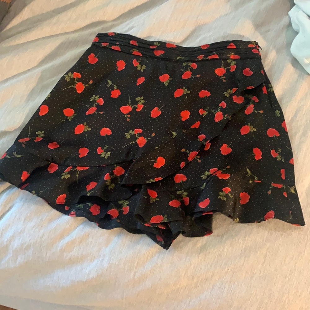Zara silk like floral skort